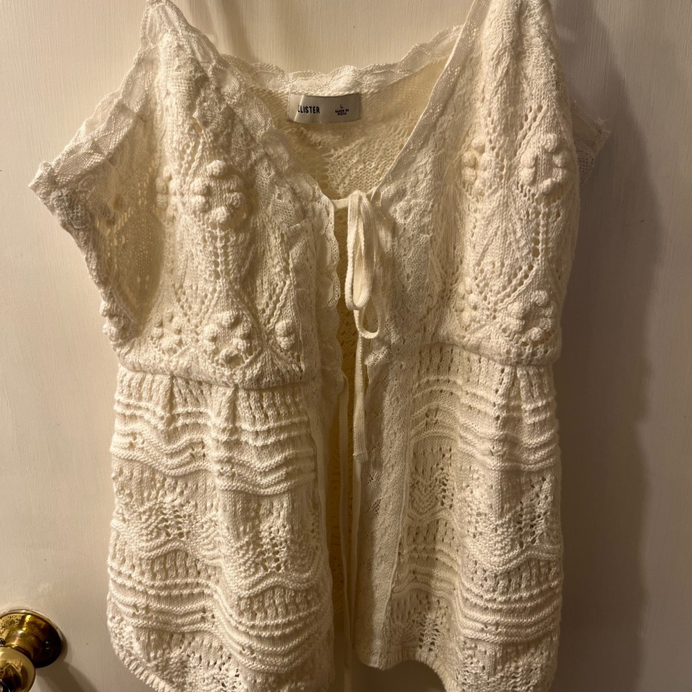 Hollister Cream Lace Camisole Top - Picture 2 of 2